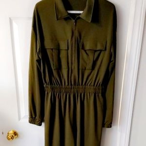 Army Green long-sleeve zipper front cuff foot jumpsuit size L)